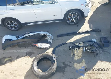 2020 Chevrolet Traverse Lt Cloth z USA, uszkodzony, nr VIN 1GNERGKW8LJ230171